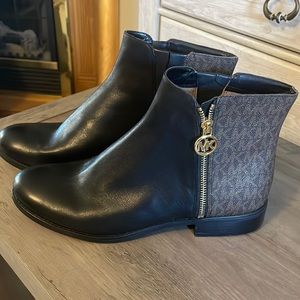 Leather Michael Kors booties